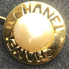激レア 正規品  ヴィンテージ シャネル ロゴ パール サークルピンブローチ ゴールドの画像