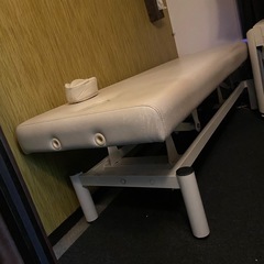 マッサージベッド