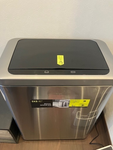 はぼ新品　
電動ゴミ箱