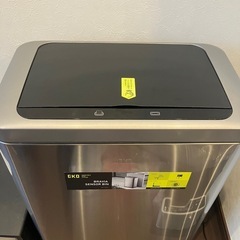 はぼ新品　
電動ゴミ箱