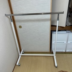 ハンガーラック
