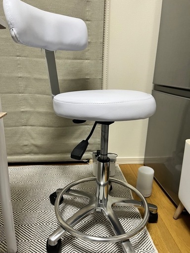 ネイリストチェアー、ホワイト