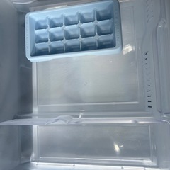 三菱冷凍冷蔵庫　146L静音設計LED照明　自動霜取り機能付きの画像