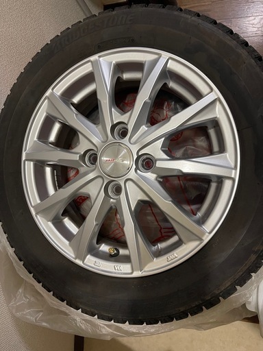 スタッドレスタイヤホイール付き(9/12に受け渡し希望)