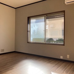 賃貸中🉐希少戸建て借家🉐ペット可🉑7DK🏘駐車場、倉庫付き🚗庭付き⭕️郵便局、コンビニ3分圏内立地良好☘️伊勢神宮内宮徒歩圏内‼️高台💡 - 賃貸（マンション/一戸建て）
