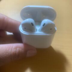 Apple Airpods Gen2 アップル　エアポッズ　