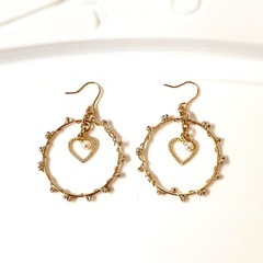 ハンドメイド　ピアス　ハート