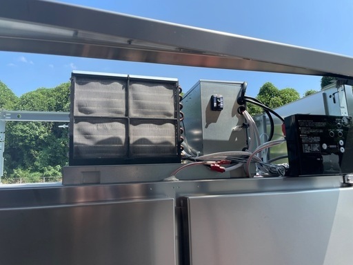 ■中古品 ホシザキ業務用冷蔵庫 ４枚扉 2018年 100V 829L 縦型冷蔵庫 1200x650x1900㎜ 動作問題なし■