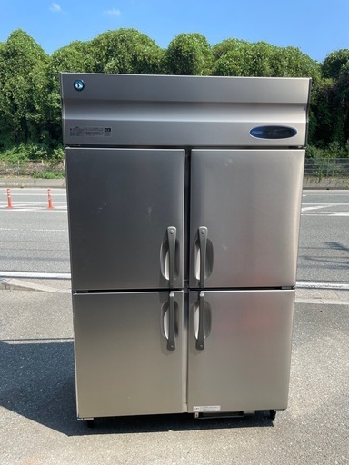■中古品 ホシザキ業務用冷蔵庫 ４枚扉 2018年 100V 829L 縦型冷蔵庫 1200x650x1900㎜ 動作問題なし■