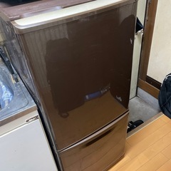 冷蔵庫 Panasonic　NR-B144W