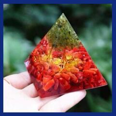 №809✨️おすすめ✨️水晶ピラミッドオルゴナイト 天然石 開運...