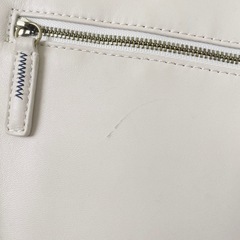 MASTER BUNNY EDITION ホワイト レザー クラッチバッグの画像