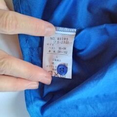 青色 シャツ 七分袖くらい Lサイズの画像