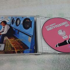 ♠　Guilty Pleasures Love Scott Murphy (スコット・マーフィー) 　J-POPの数々を日本語でカヴァーし巷で話題を振りまく彼が、今度はラブ・ソングに焦点をしぼり作品を届けてくれた。とはいえ、なかには『うる星やつら』のテーマや70年代ナンバー「なごり雪」など変化球もあり。の画像