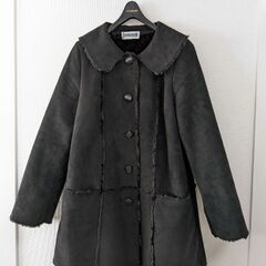 ホコモモラ　Aライン　フェイクムートン　黒　サイズ40