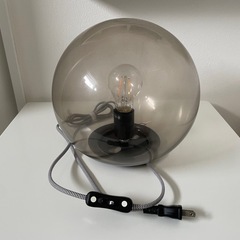 IKEAテーブルランプグレープラス電球