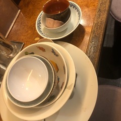 食器と本雑貨の画像