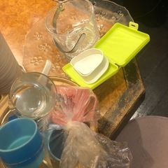 食器と本雑貨の画像