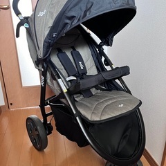 Joie 三輪ベビーカーライトトラックス