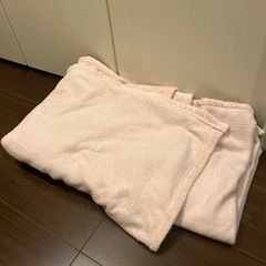 シングルサイズ　薄手毛布　ピンク