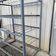 4段 鉄製ラック業務用 農業用 置き場  棚    の画像