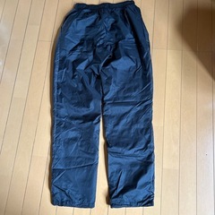メンズpumaのウィンドブレーカーパンツLサイズ(西野まで)の画像