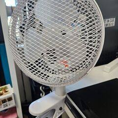 山善 小型扇風機 クリップ、据え置き両方使えます