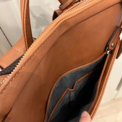 【新品】3千円にて！1万円相当のパソコン用リュック、オフィスカバンの画像