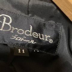 BRODEUR高級礼服の画像