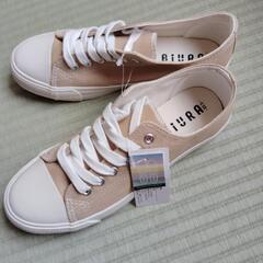 ☆新品☆ＢIＵRＡスニーカー（ラテベージュ）23.5cmの画像