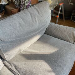かなり古いソファ（受付中）の画像