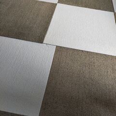【中古】タイルカーペット