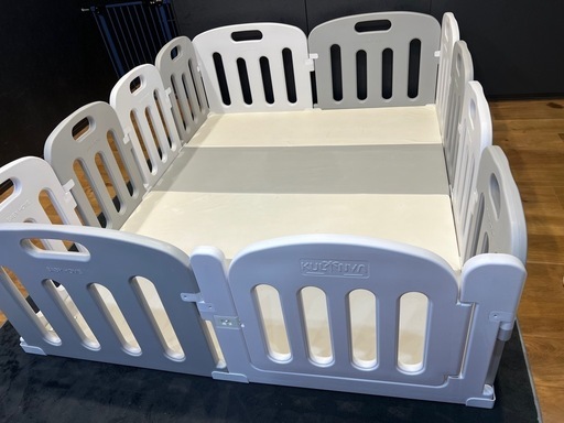 プレイマット ベビーサークル ドア付き ベビーフェンス キッズフェンス200×160 置くだけ プレイサークル 組み立て プラスチック 大きいサイズ