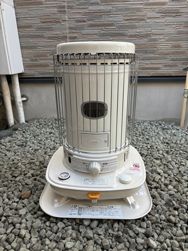 レトロでかわいい\nストーブ