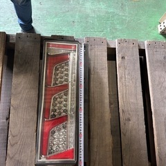 トラックテールランプ