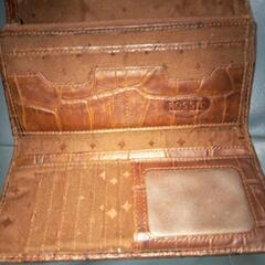 財布 fossilの画像