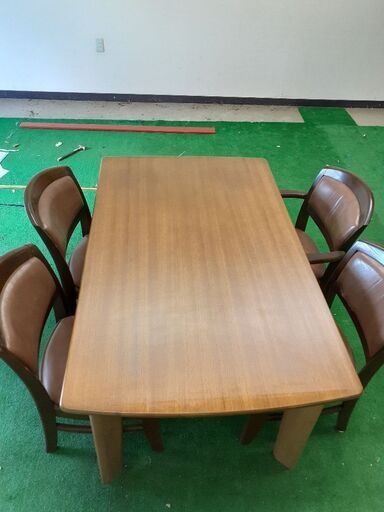 【※再値下げ】ダイニングテーブルと椅子