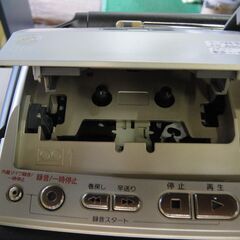 セール中につき、通常特価9,878円より20%引きの7,902円!　【33】2003年製　ソニーSONY　TV/FM/AM　CDカセットレコーダー　CFD-A100TV　ラジカセ　の画像