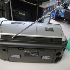 セール中につき、通常特価9,878円より20%引きの7,902円!　【33】2003年製　ソニーSONY　TV/FM/AM　CDカセットレコーダー　CFD-A100TV　ラジカセ　の画像