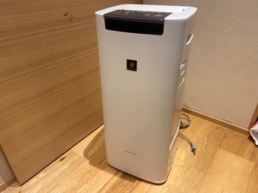 美品 2017年式 SHARP シャープ 加湿空気清浄機 プラズマクラスター KI-HS40-W ホワイト 床置型 空気清浄機 加湿器 通電 動作確認済み