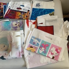 重量５kg 大量 新品 ディズニー サンリオ LEGO その他 お土産袋  その他　サイズいろいろ ラッピング ショッパー袋 プレゼント袋にいかが？　ベビー 幼児 キッズ 赤ちゃん 保育園 洋服入れに  まとめ売り まとめて　キャラクターグッズ　ミッキー　ミニー　キティ　マイメロ　ダフィーの画像