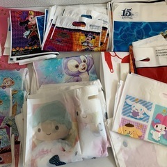 重量５kg 大量 新品 ディズニー サンリオ LEGO その他 お土産袋  その他　サイズいろいろ ラッピング ショッパー袋 プレゼント袋にいかが？　ベビー 幼児 キッズ 赤ちゃん 保育園 洋服入れに  まとめ売り まとめて　キャラクターグッズ　ミッキー　ミニー　キティ　マイメロ　ダフィーの画像