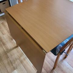 ダイニングテーブルセットの画像