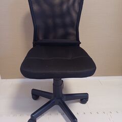 送料無料　新品・未使用　激安 傷有　アウトレット展示処分品・くろがね学習チェアー可愛いハート柄 くろがね 学習机 アウトレットの通販