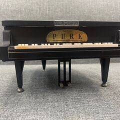 オルゴール付きジュエリーボックス　No.10825　ピアノ　オルゴール[乾杯 Presented by L・M]　gan sasho pure【リサイクルショップどりーむ鹿大前店】の画像