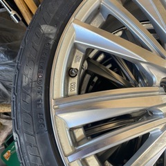 ブリジストン214/45/R18LEONIsホイールの画像