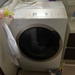 不動産売買で出ました不用品　【ドラム式洗濯機】　無料でお譲り致します