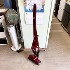 【超美品‼️】ドウシシャ 2018年製 サイクロン式スティッククリーナー コードレス掃除機 ピエリア 2way レッド♪の画像