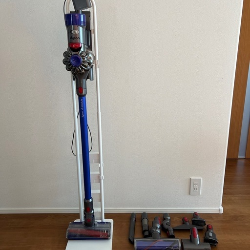 ダイソン　v8 Dyson 掃除機