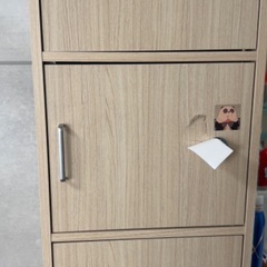 棚付きキャビネット